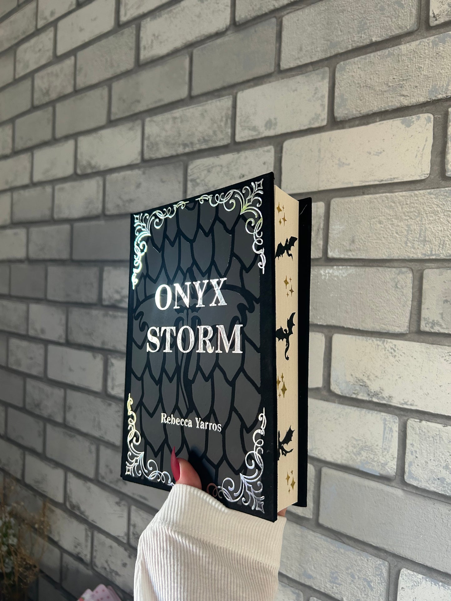 ONYX STORM REBIND - £2.50 raffle