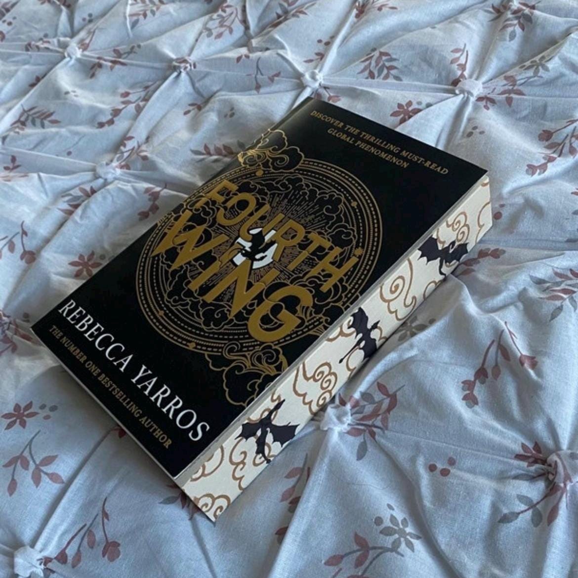 Fourth Wing by Rebecca Yarros with sprayed edge and bonus Xaden chapter