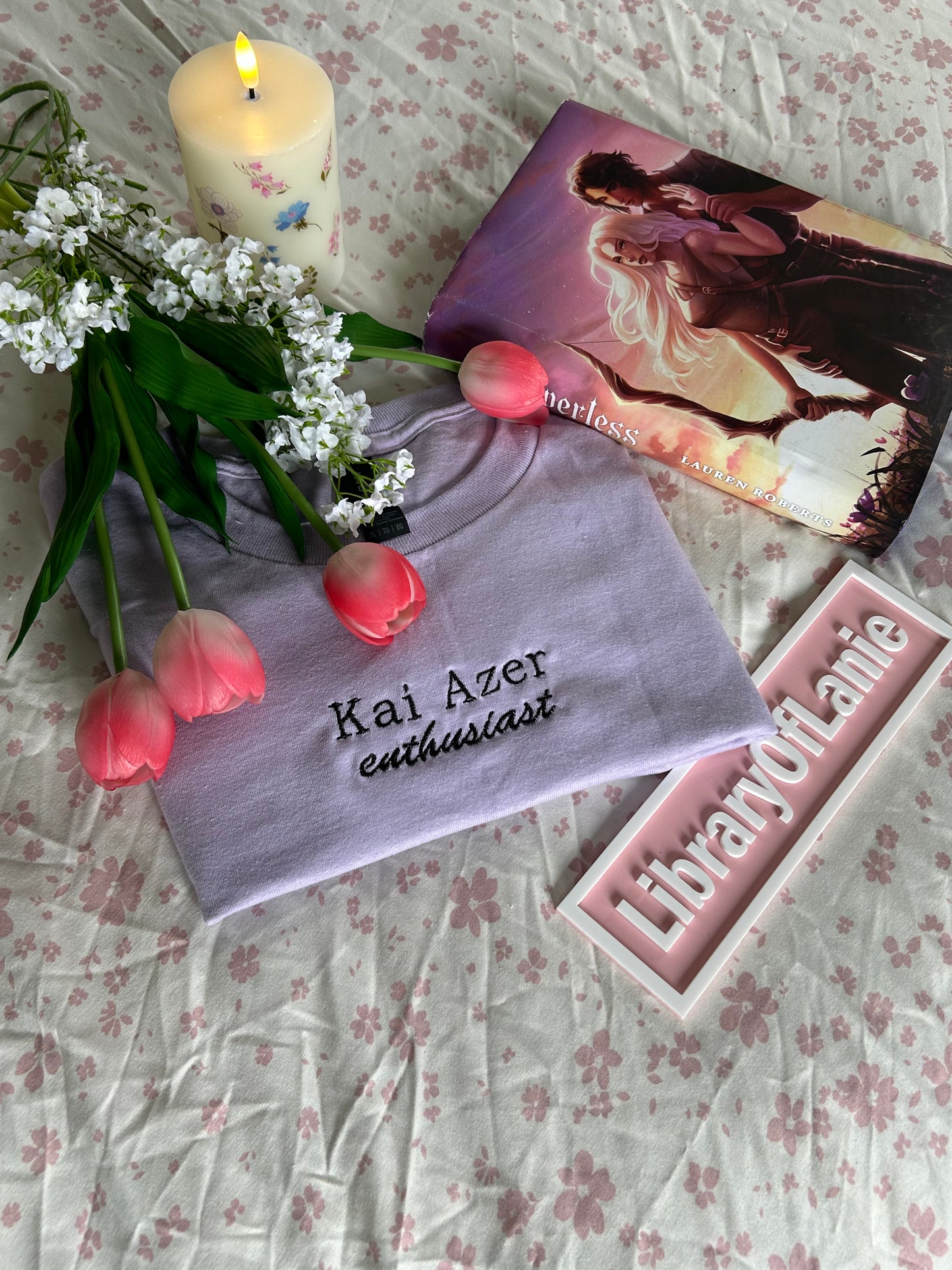 Book boyfriend enthusiast tee