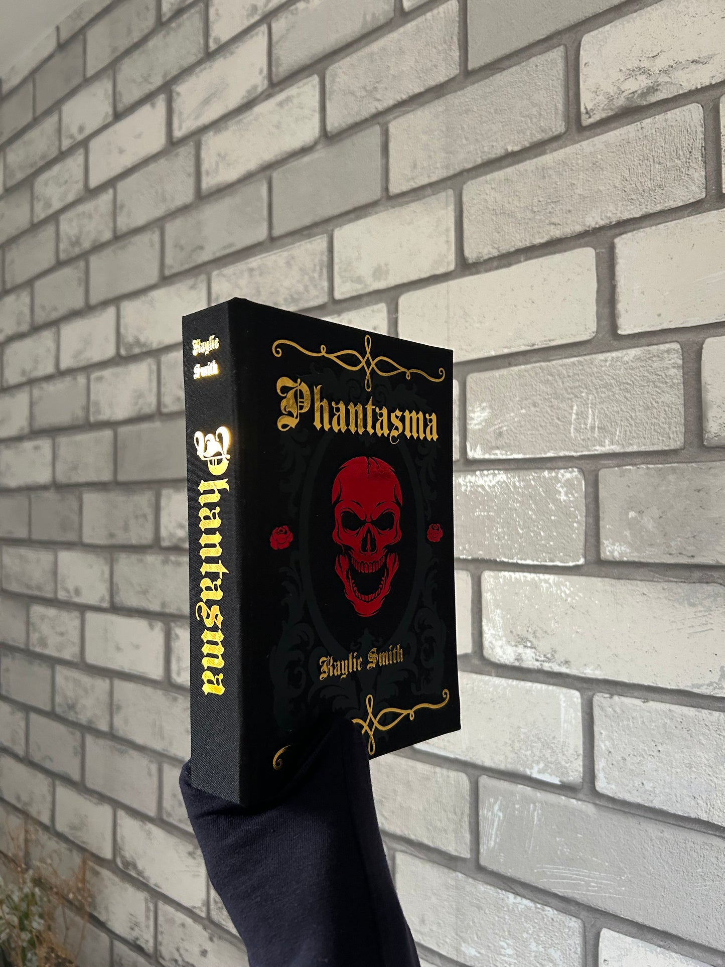 Phantasma rebind with sprayed edges