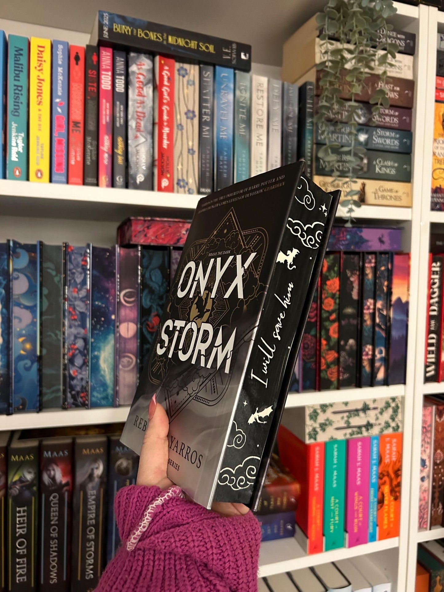Onyx Storm UK hardback with painted edges