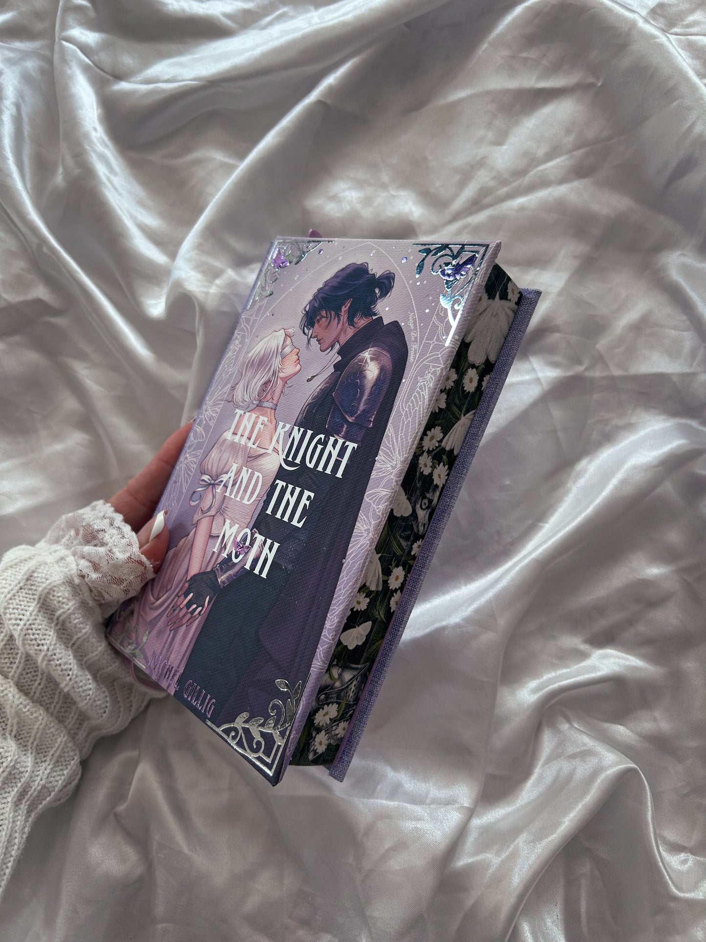 LIMITED : The Knight and The Moth artwork rebind with printed edges pre-order