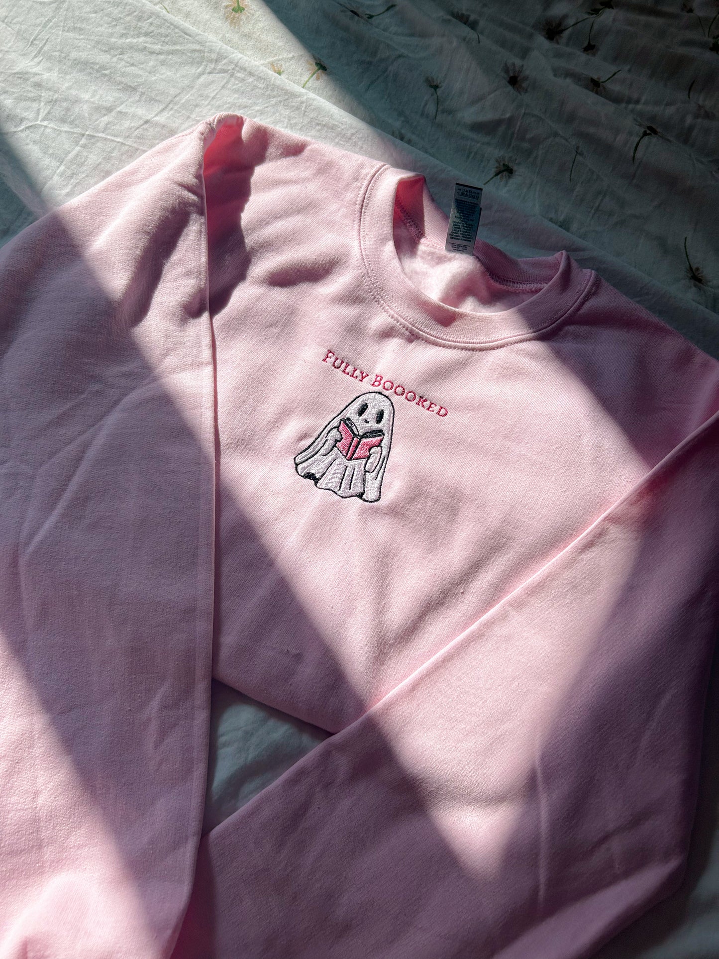 Fully Boooked embroidered sweatshirt Oops Small