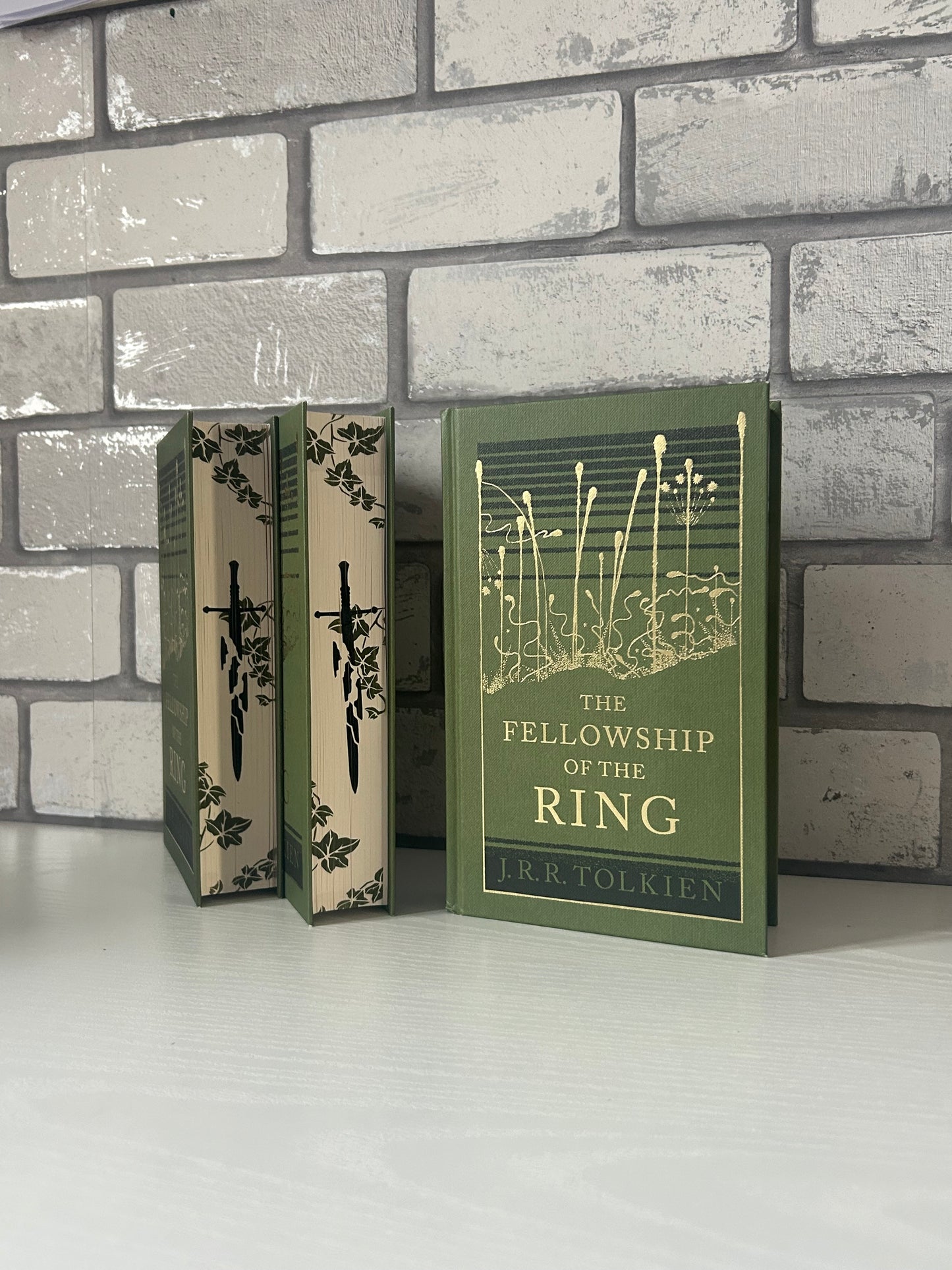 The Fellowship Of The Ring with sprayed edges