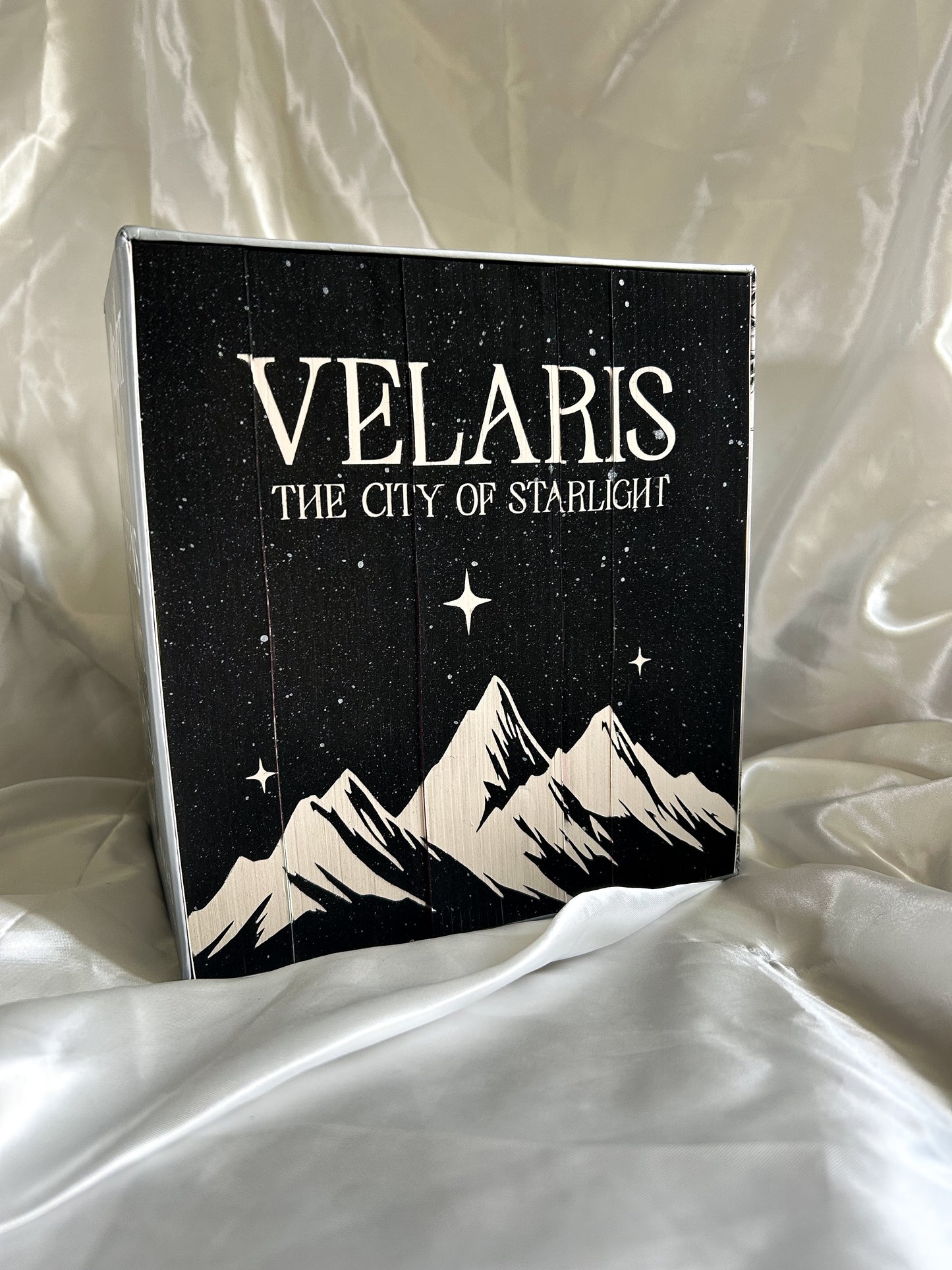 ACOTAR sprayed edge box set