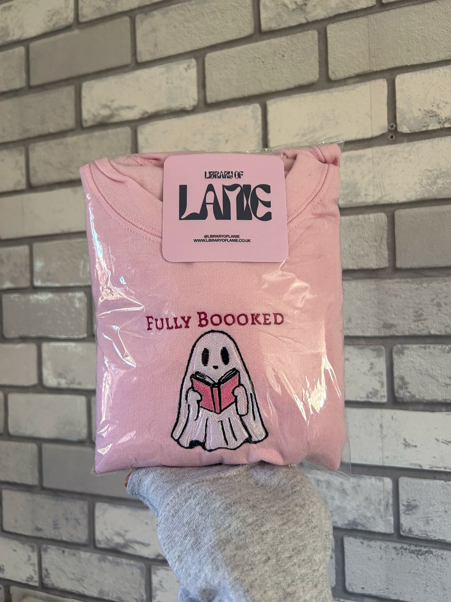 Fully Boooked embroidered sweatshirt Oops Small