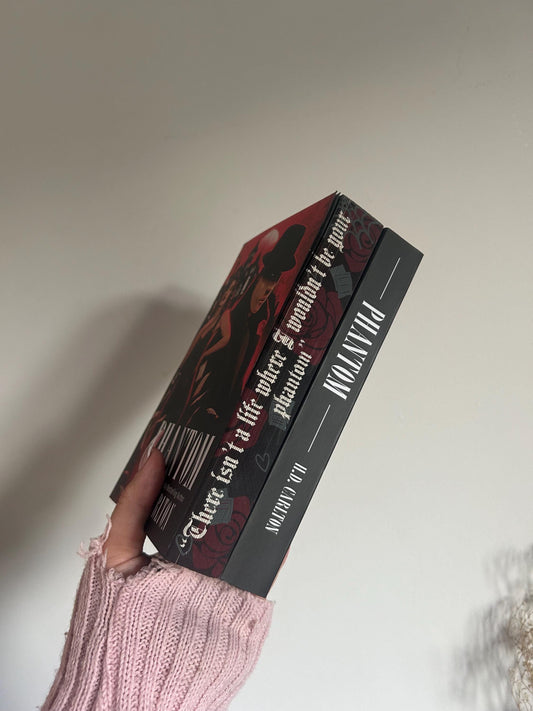 Phantom by H.D Carlton with sprayed edges